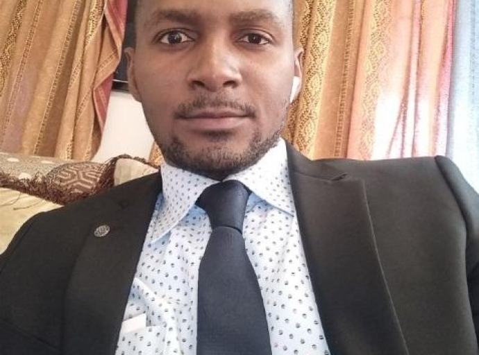 Kinshasa : Me David Nonga juge inopportune la proposition de loi sur l’interdiction de la consommation des animaux de compagnie